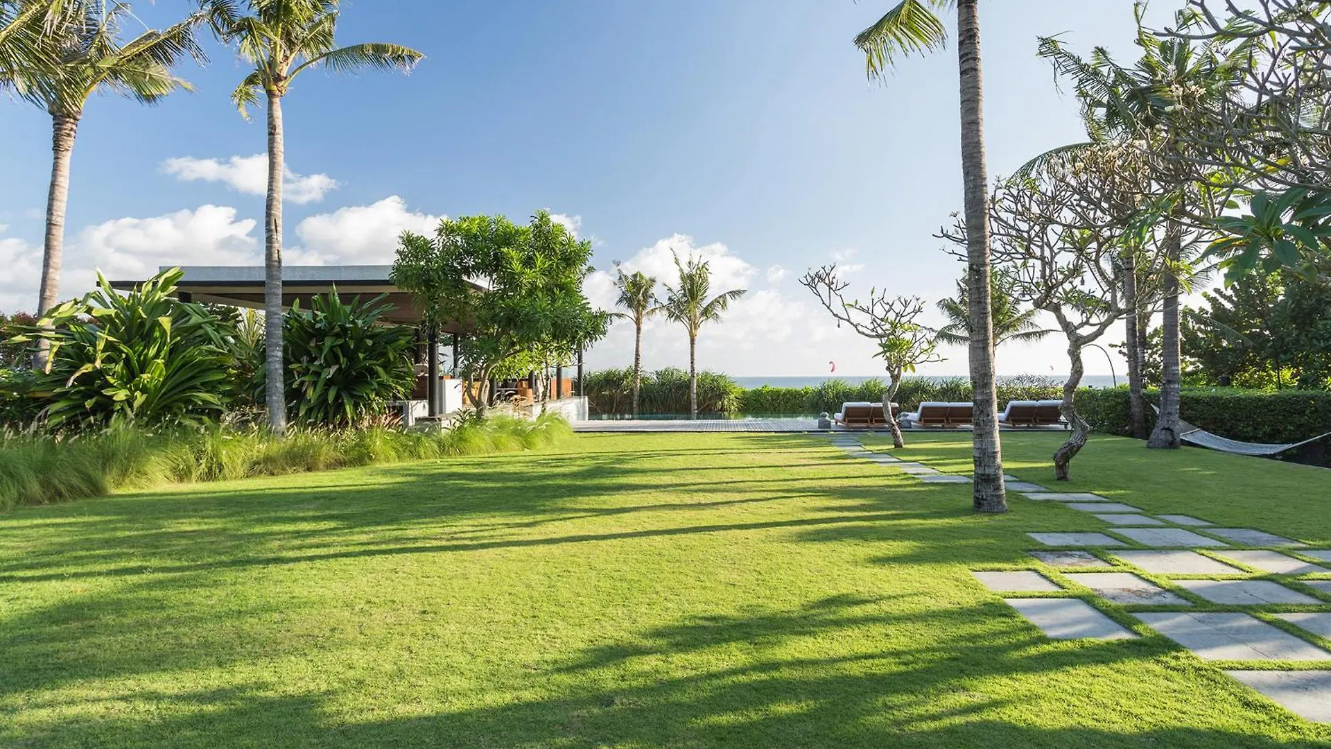 Arnalaya Beach House Canggu  Canggu (Bali)